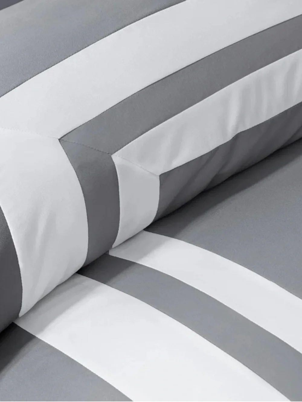 Gray and White Modern Geometric Comforter Set -
